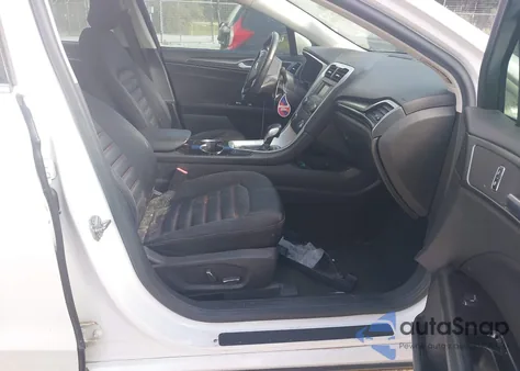 2015 Ford Fusion Se z USA, uszkodzony, nr VIN 3FA6P0H71FR301379